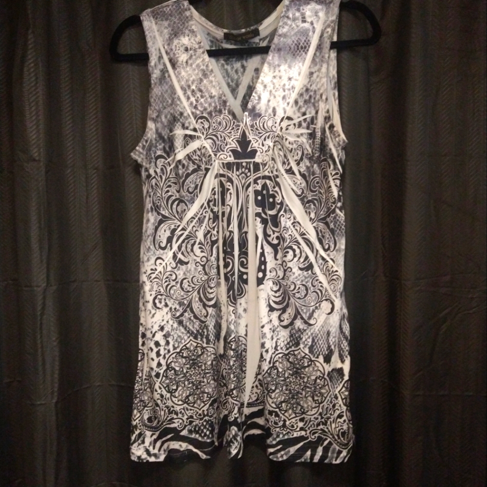 Black & White Tank top